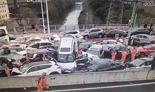 金乡成人落水事故视频最新,紧急救援中的生死较量