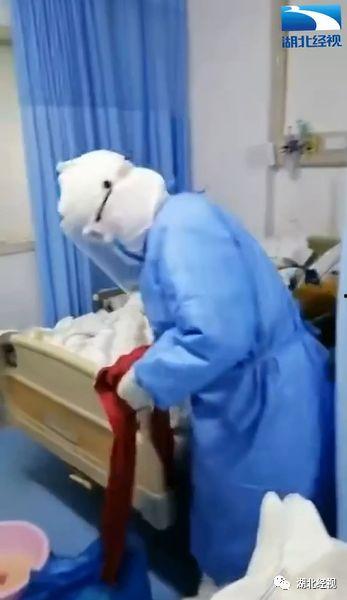 换成人尿不湿视频教程